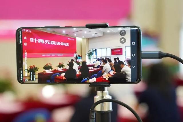 为爱发声 | 致敬护士队伍 携手战胜疫情