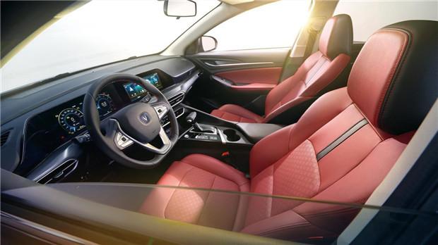  长安PLUS家族又添一名猛将 逸动PLUS或成爆款车型