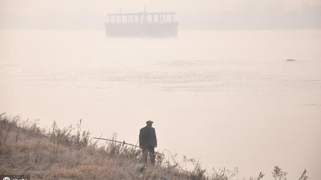 论郁达夫的早期小说