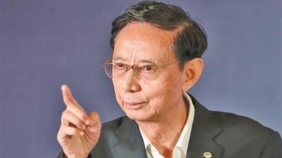 力帆集团董事长尹明善创业经历