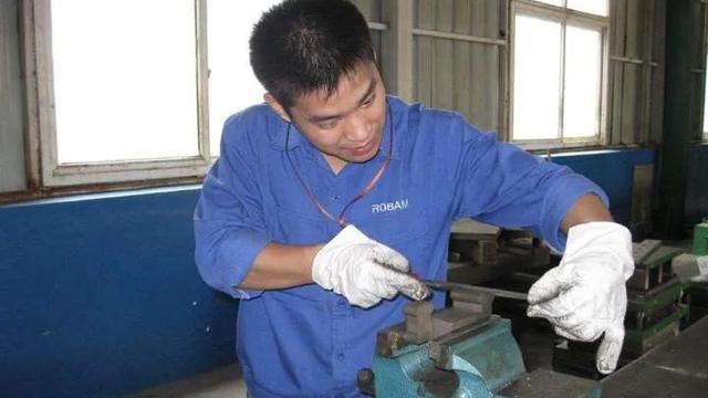 cnc编程个人简历范文