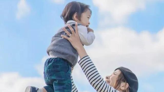 陪伴孩子成长过程感悟句子简短