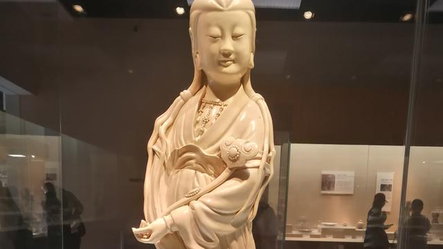 广东省博物馆新馆游记的初二叙事作文通用
