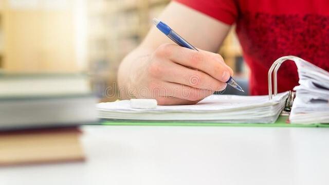 大学生助学金申请书范本精选