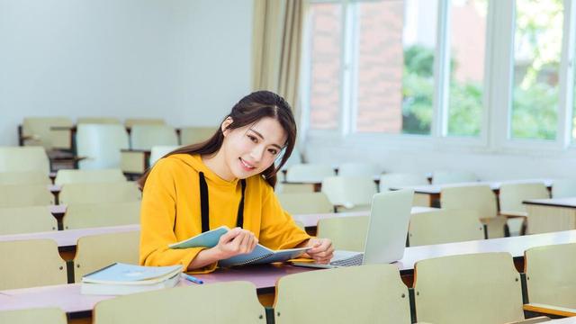 大一学年自我鉴定通用