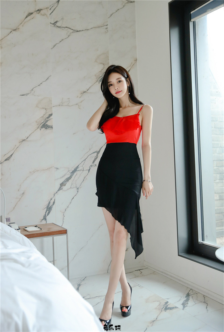 孙允珠：红杏烟雨浅草阡陌朱砂吊肩裙