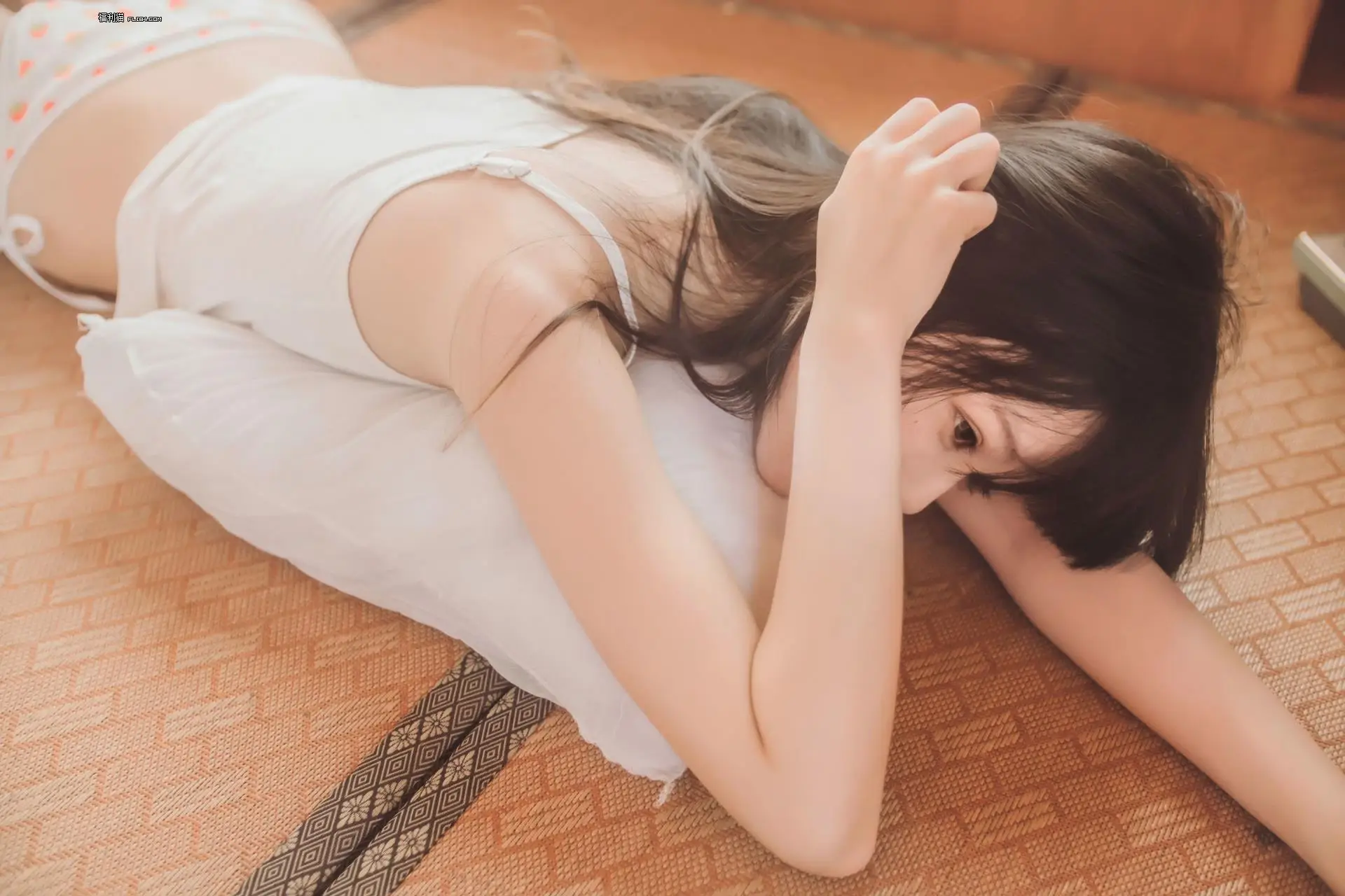 小表妹说乡下好热噢...-樱桃喵[143P]