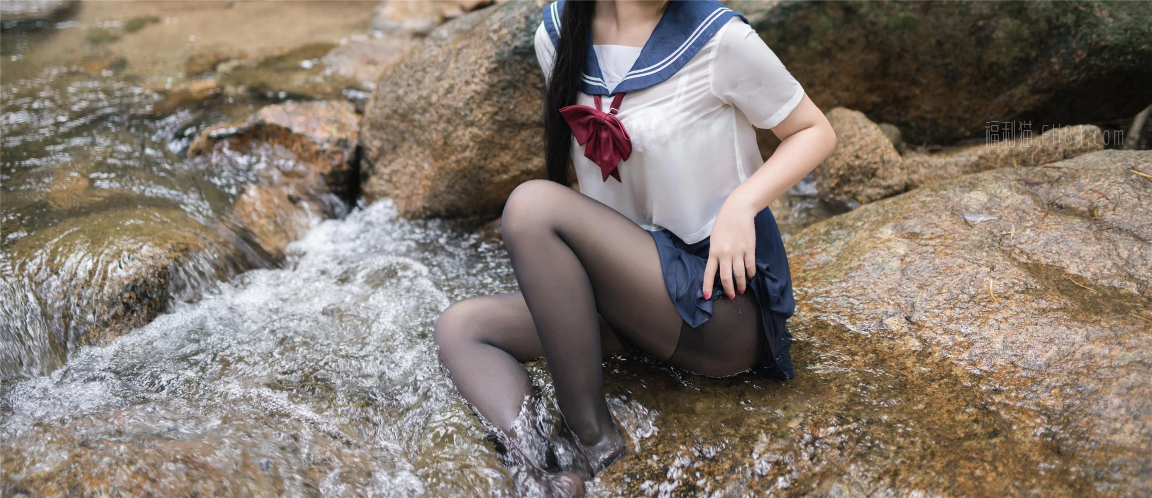 福利姬白烨《湿身JK》[97P]