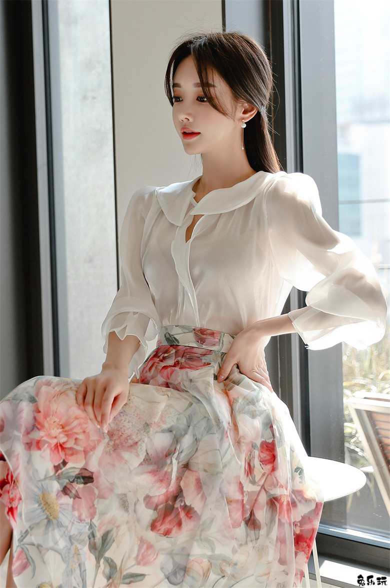 孙允珠：蜜沁娇蕊红菱雪纺婉约公主裙