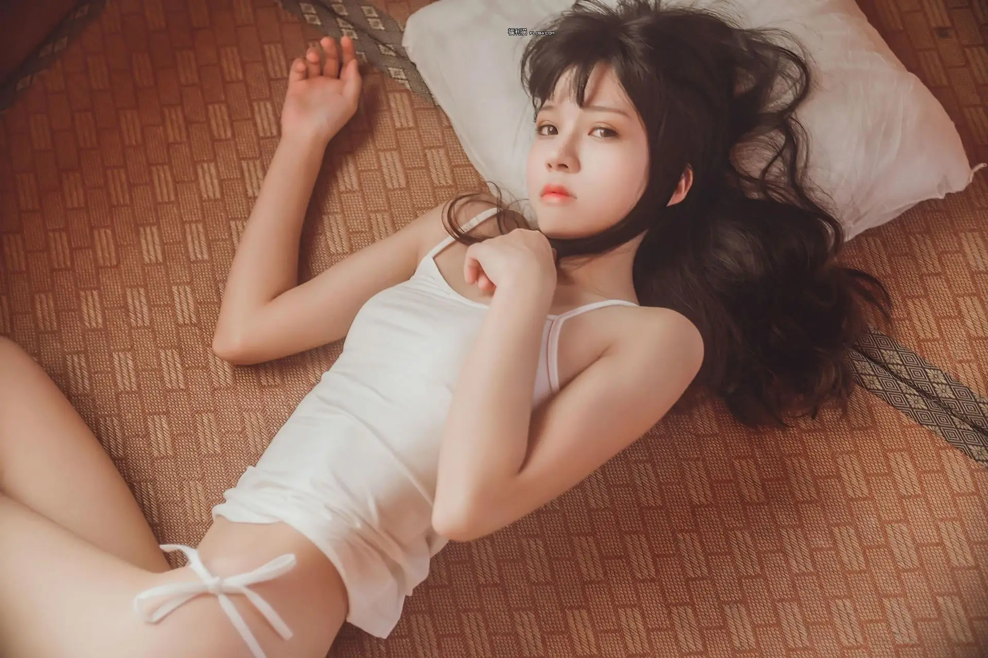 小表妹说乡下好热噢...-樱桃喵[143P]