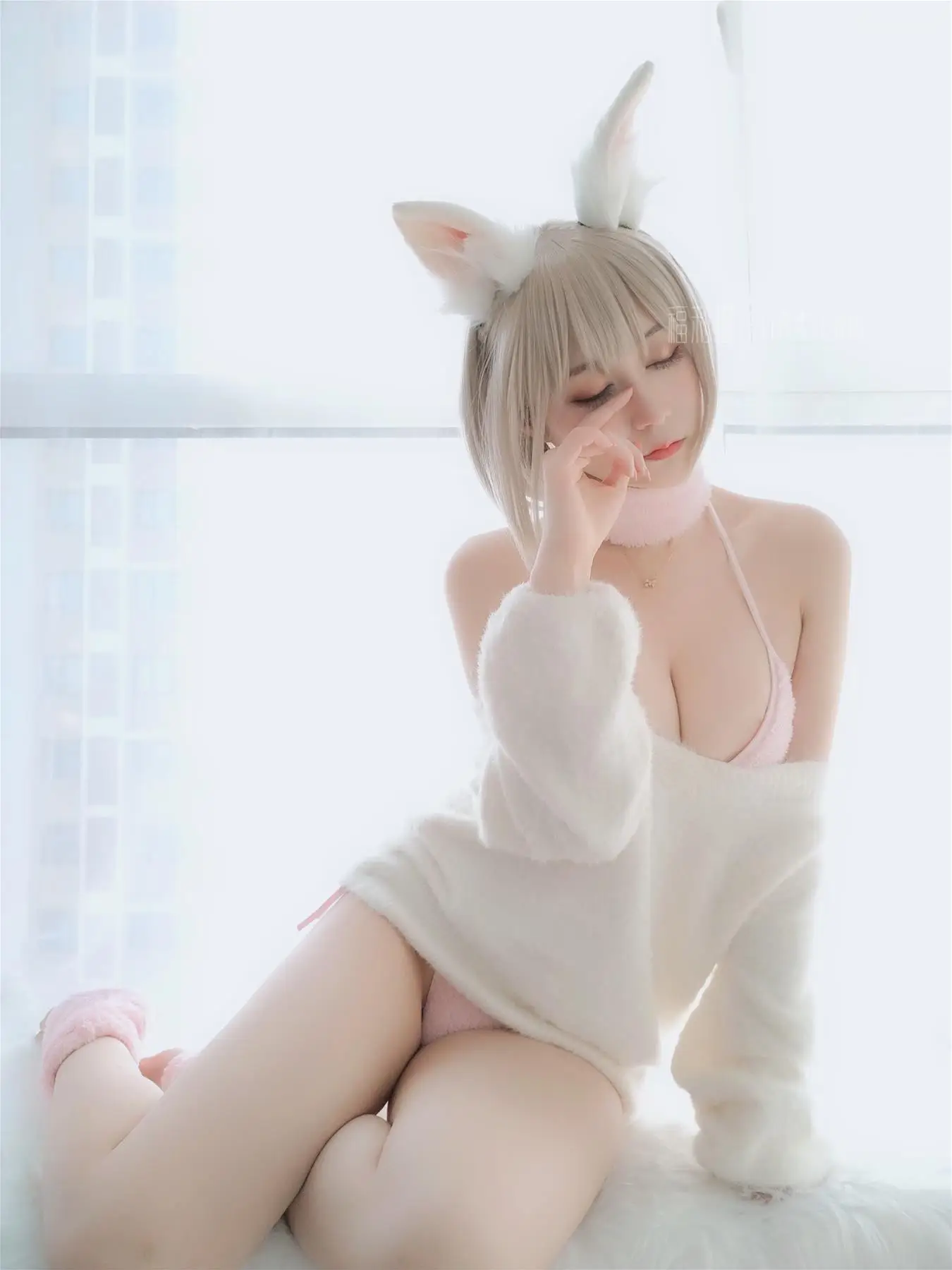 【Coser小姐姐白银】 小白兔 [105P]