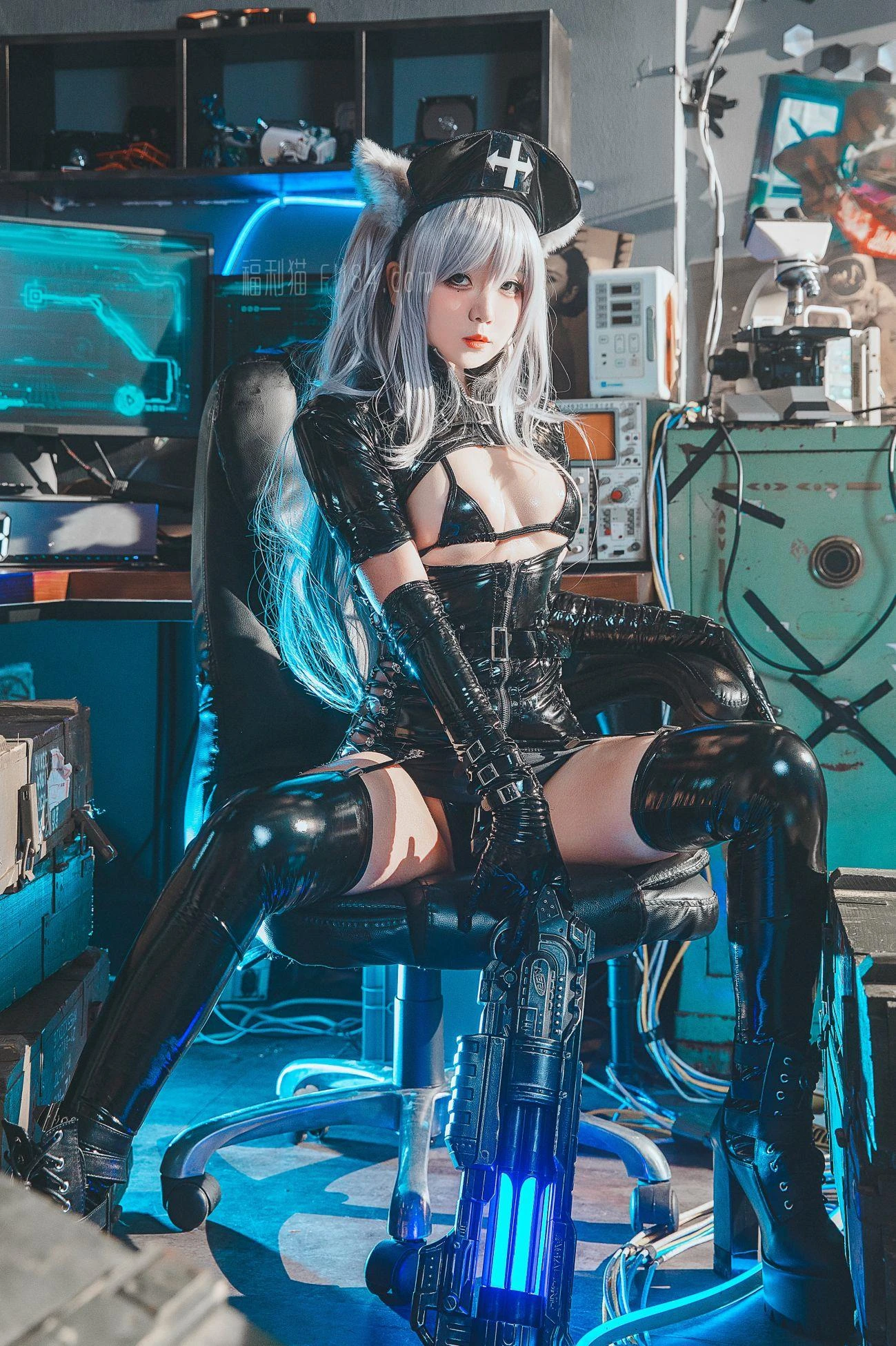 【短腿铲屎官小马】 黑暗护士 [18P]