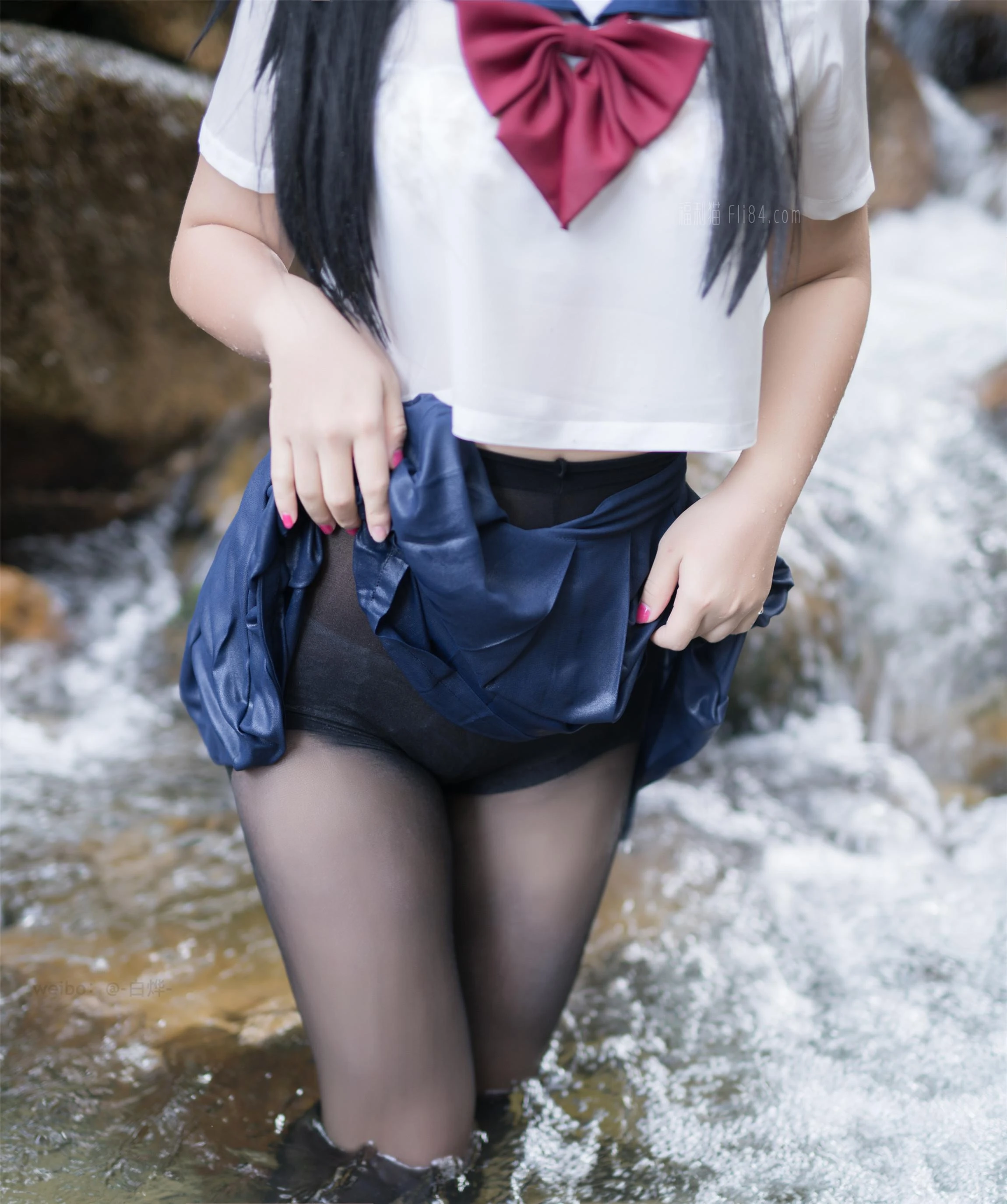 福利姬白烨《湿身JK》[97P]