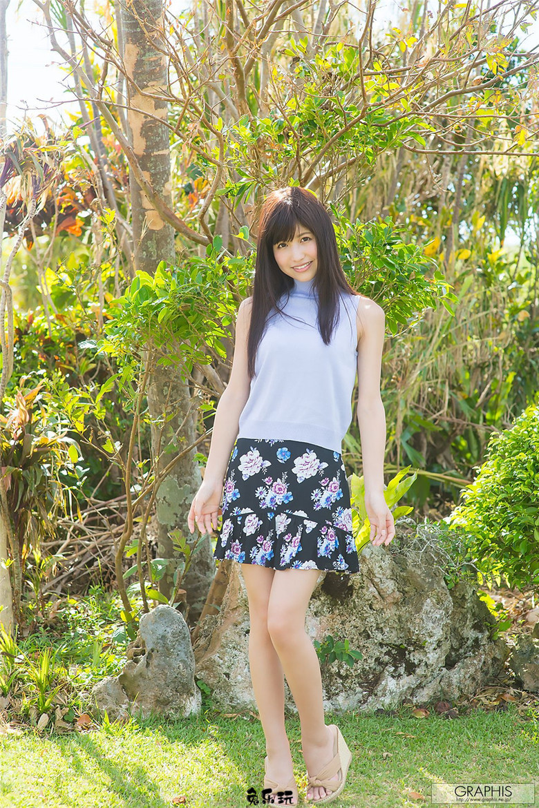 樱空桃（桜空もも）Graphis·MOMOIRO·Gals写真集