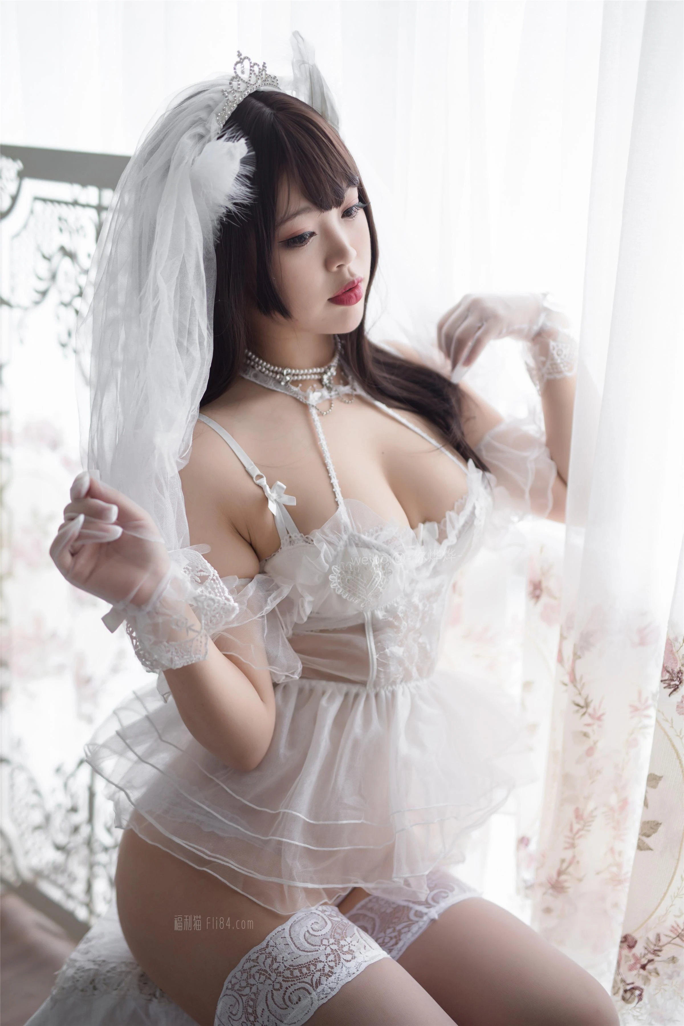 福利姬 红美女白烨《白天鹅》[50p]